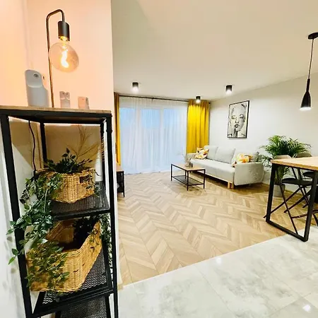 Hotel Topaz - Parking , Kozielska 106d