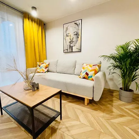 Topaz - Parking , Kozielska 106d Hotel